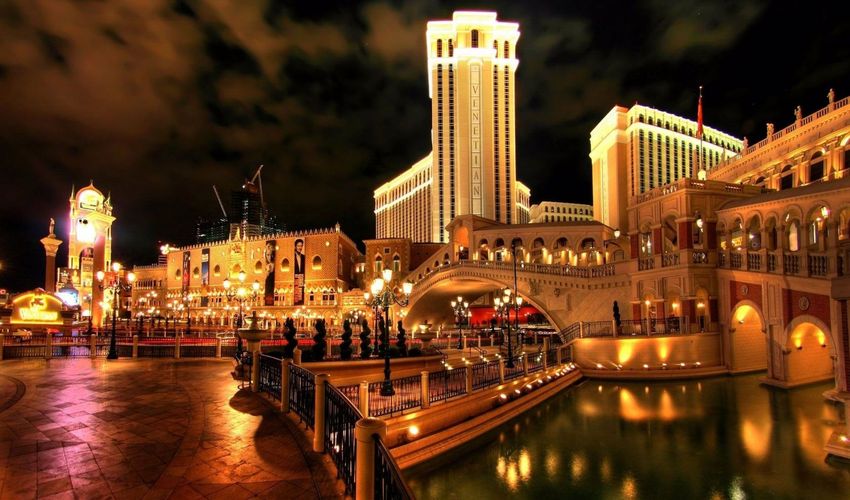 Venetian Hotel & Resort