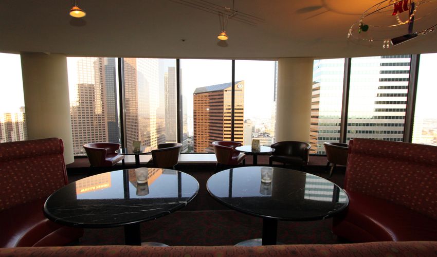 Bona Vista Revolving Lounge, LA