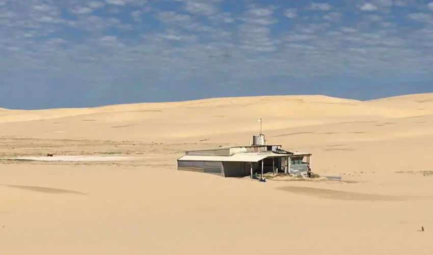 Tin City, Stockton Dunes